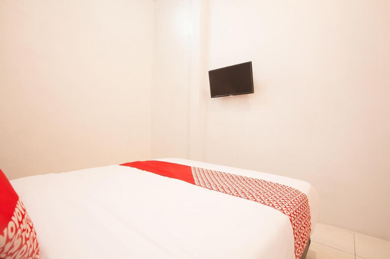 Hotel Oyo 1978 Indah Medan
